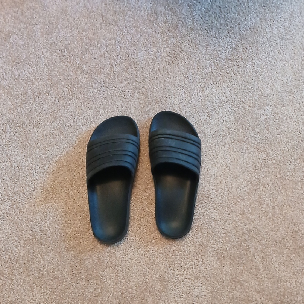 Active USA Black Kids Slide Sandals
